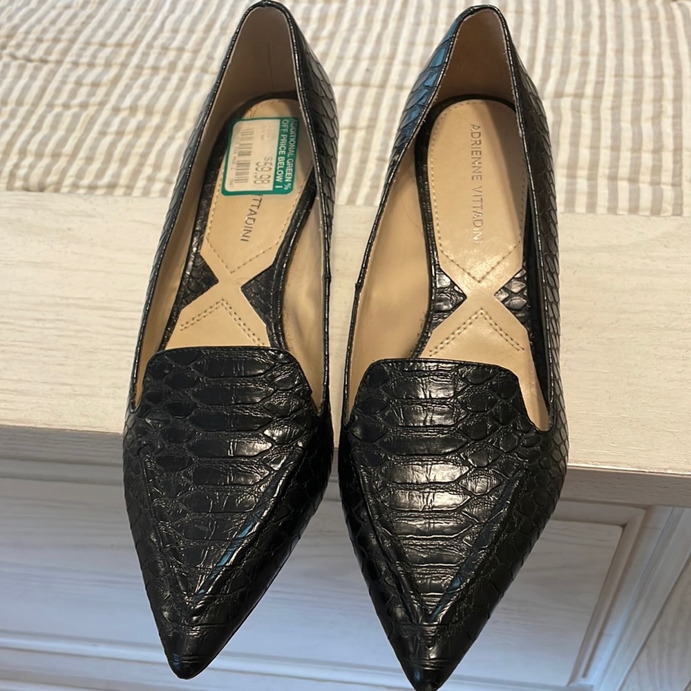 Black kitten heel shoes